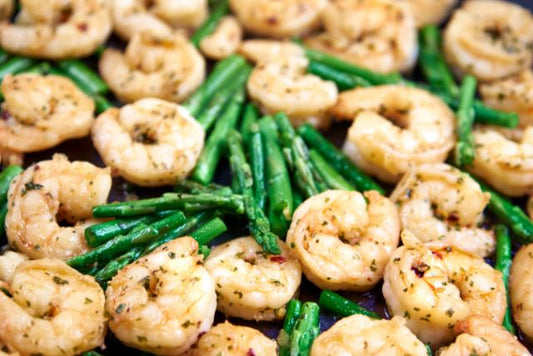 Garlic Butter Shrimp and Asparagus Skillet: A Low-Carb Meal for 3
