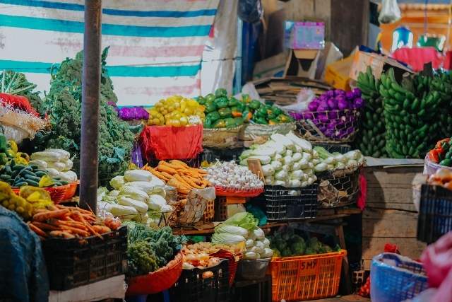 Wet Markets in Singapore: A Haven for Fresh Vegetables and Seafood Lovers