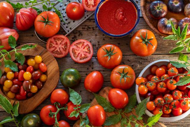 Tomato Hacks: Clever Ways to Use Tomatoes in Your Everyday Cooking