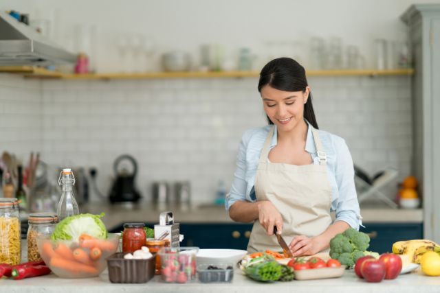 Balanced Nutrition for Lupus Patients: How Home Cooking Eases Symptoms